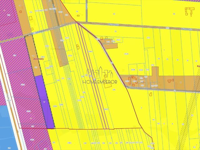 Działka rolna 18 100 m² z wodą i mediami, bez zabudowy