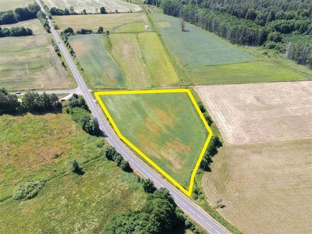 Działka rolna 8 000 m² przy drodze asfaltowej polecam!