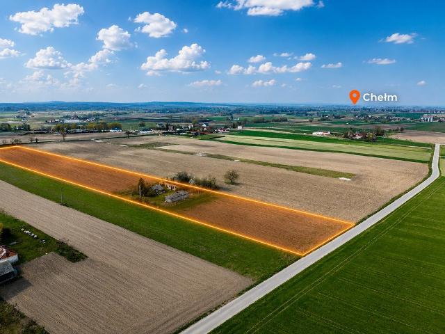 Sprzedam działkę siedliskową 1,73 ha z budynkami do remontu