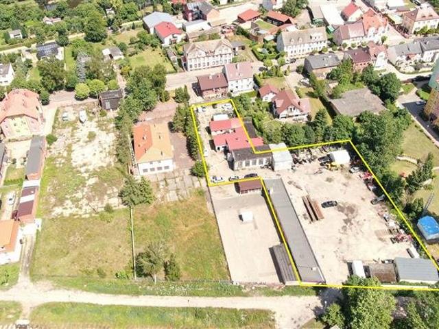 Działka z budynkami przemysłowymi pod deweloperkę