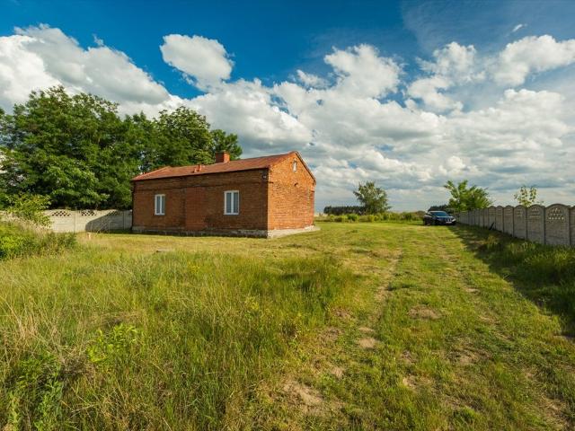 Działka z domem 78m², prywatność, potencjał, Sochaczew