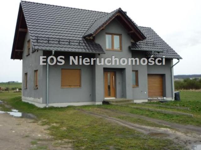 Działka z domem w Dąbrówce, 128 m2, atrakcyjna oferta