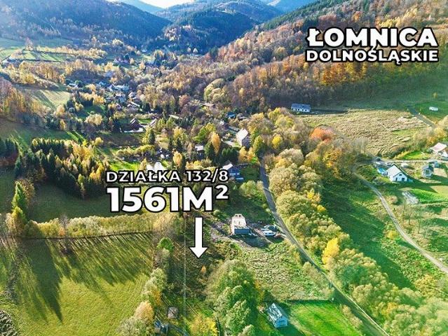 Działka z panoramicznym widokiem na góry w Łomnicy