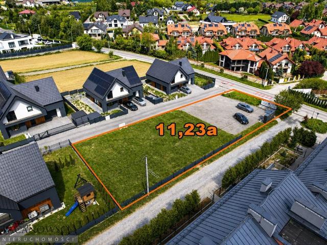 Działka z projektem nowoczesnego domu w Bibicach, 1123 m2
