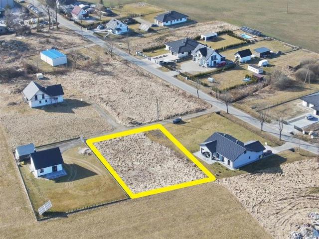 Działka 1478 m² pod zabudowę mieszkaniową i usługową