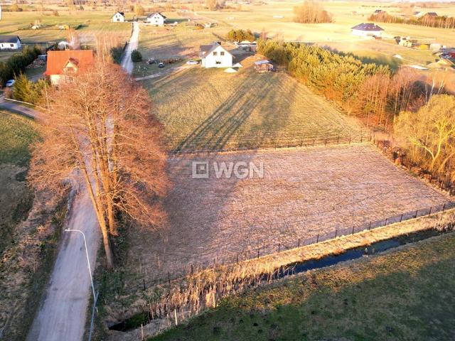Działka 1500 m² z widokiem na rzekę, gotowa pod dom