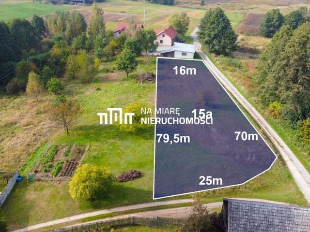 Działka 15 arów z potencjałem rozbudowy i dostępem do mediów