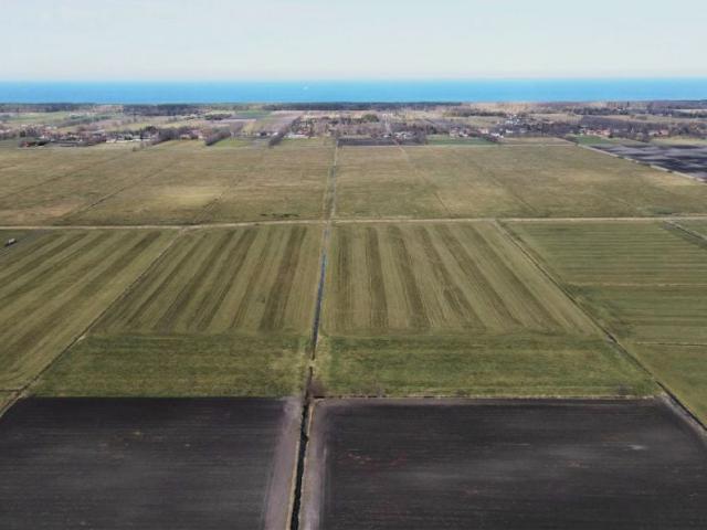 Działka 16 200 m², Karwieńskie Błoto Pierwsze