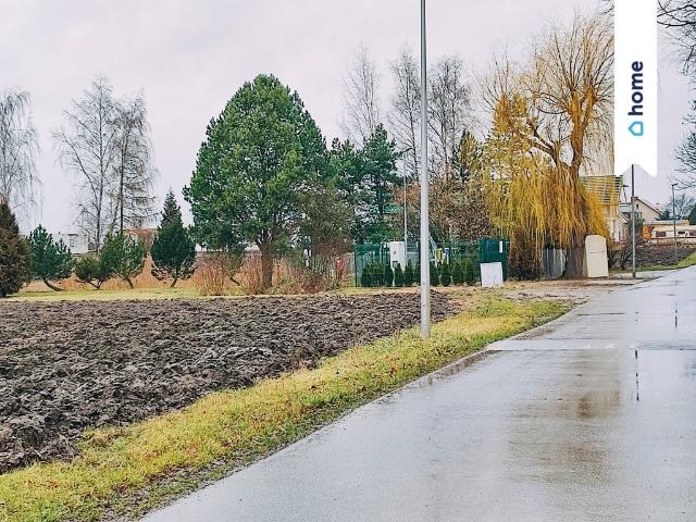 Na sprzedaż działka 1780 m² z prądem i mediami w spokojnej okolicy