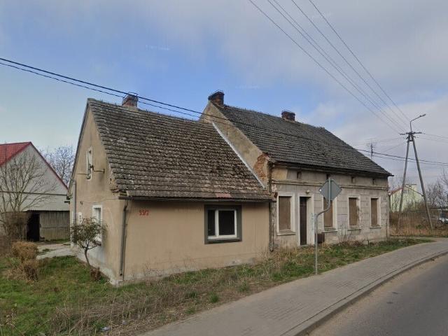 Działka 1878 m² z budynkami do remontu w Dziećmierowie