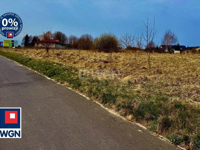 Polecam działkę 1940 m² pod zabudowę jednorodzinną blisko morza