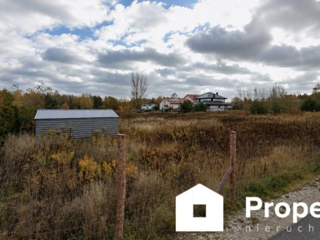 Działka 1000 m² z szerokim frontem, gazem i prądem