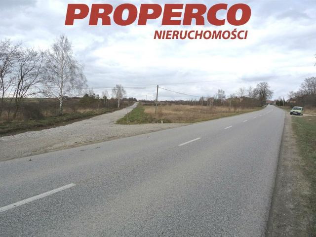 Działka 1012 m2 w Piekoszowie, media, dojazd asfaltowy