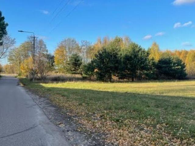 Działka 1149 m² pod zabudowę i usługi, dojazd z dwóch stron
