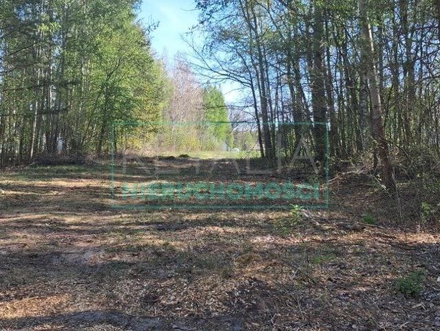 Działka 1200 m² w Adamowiźnie z mediami i planem