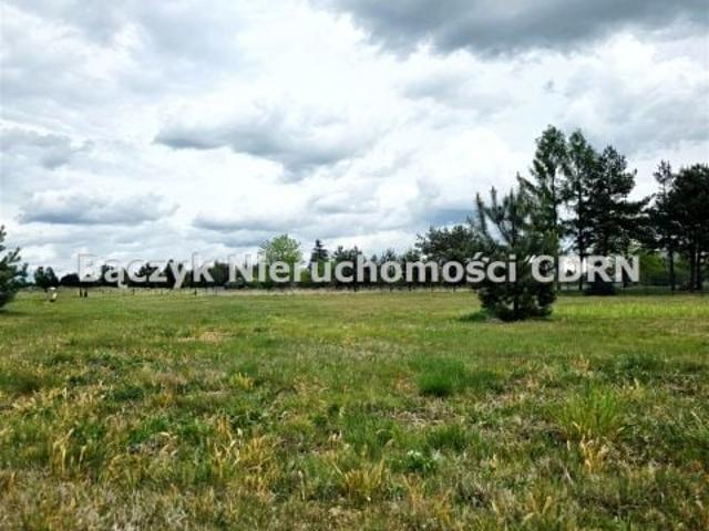 Działka 1 000 m², Trachy
