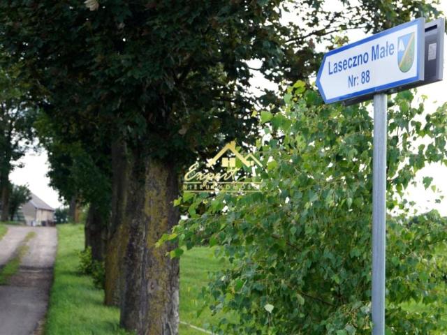 Działka 244 m², Laseczno