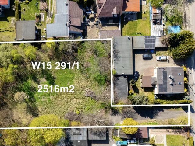 Działka 2516 m² z WZ pod domy w spokojnej okolicy