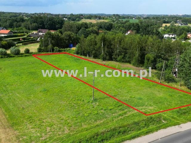 Działka 2522 m² w Gorzycach – las, media, blisko miasta