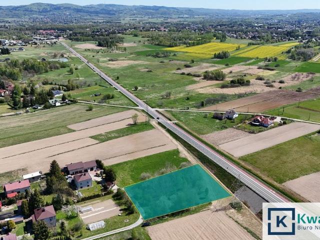 Działka 25 arów z warunkami zabudowy, blisko Krosna