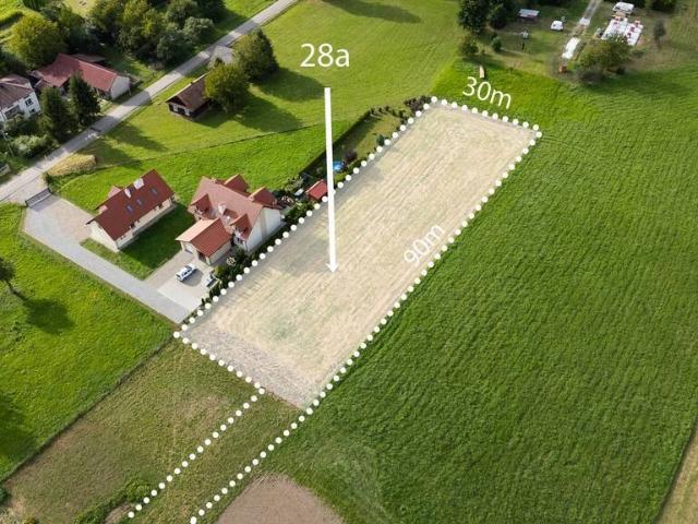 Działka 28 arów pod dom lub inwestycję, media, spokój