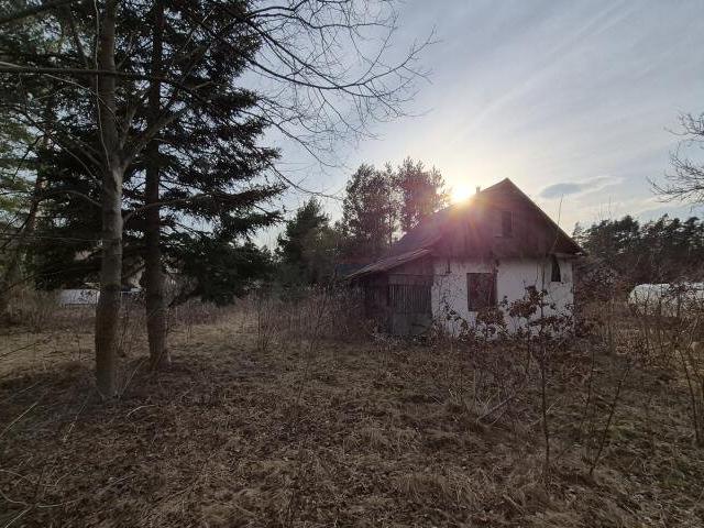 Działka 2100 m2 z mediami i podziałem na sprzedaż