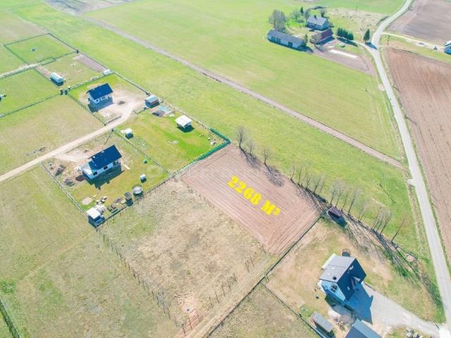 Działka 2268 m² z WZ, spokojna okolica, blisko Olecka