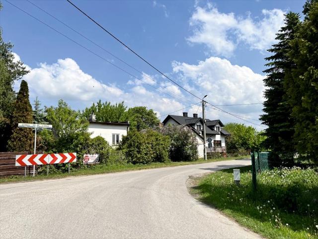 Działka 2300 m² z domem w Mirowicach polecam
