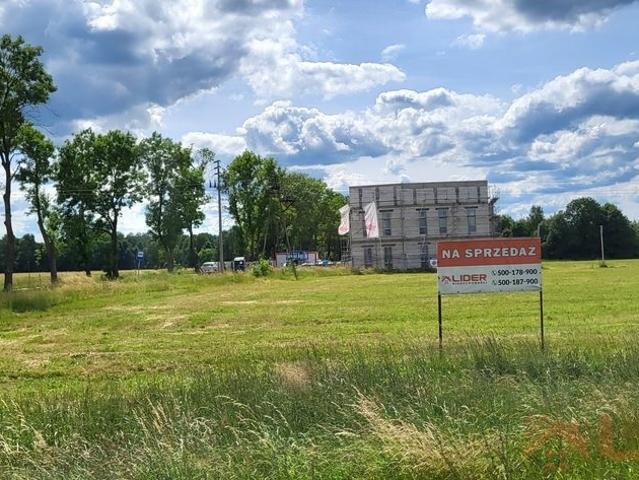 Działka 3401 m² przy S19 z mediami polecam