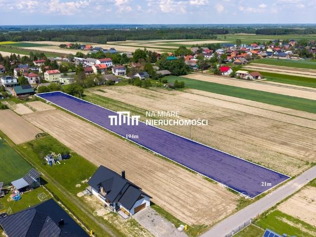 Działka 39 arów z potencjałem budowlanym i pełnym uzbrojeniem