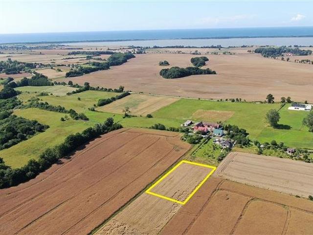 Działka 3000 m² z widokiem na pola, blisko morza