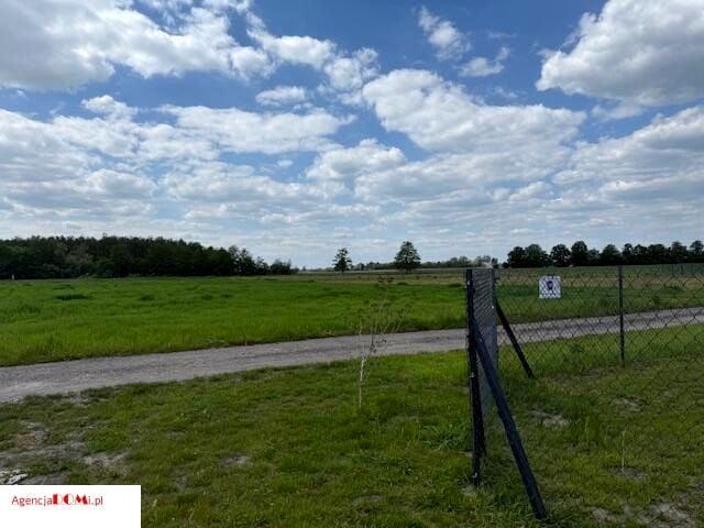 Działka 4 839 m², Cholewy