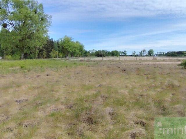 Działka 697 m² pod usługi turystyczne w Natura 2000