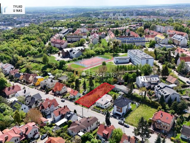 Działka 737 m² z projektem domu w Chełmie, Gdańsk