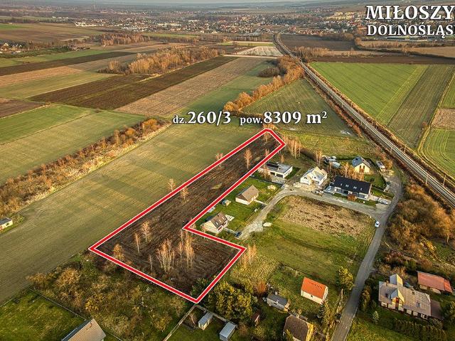 Działka 8 309 m² pod inwestycję w Miłoszycach, blisko Wrocławia