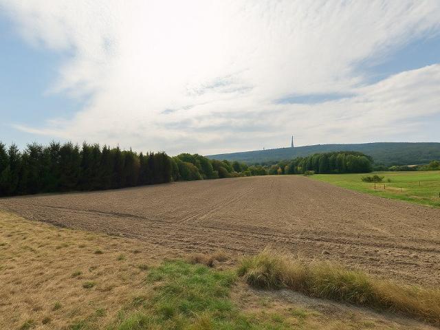 Działka 8 300 m² pod inwestycję w sercu Gór Świętokrzyskich