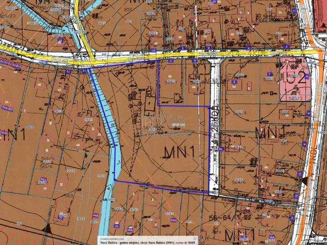Działka 8 698 m² pod dom i usługi, media przy granicy