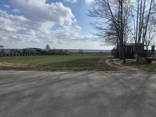 Działka 9500 m² z częścią budowlaną i mediami, Gierałtowice