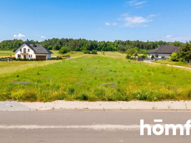 Działka 962 m² z mediami, narożna, spokojna okolica