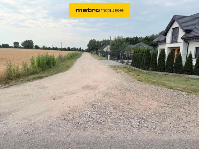 Zapraszam do zakupu działki 974 m² z mediami i dojazdem z 3 stron