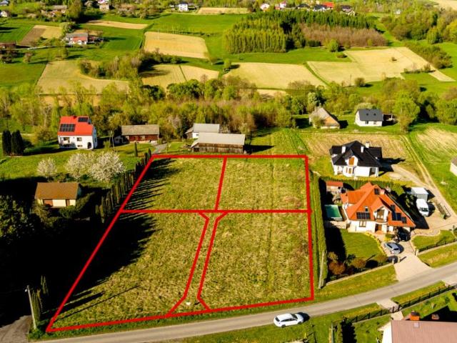 Działka 900 m², Lichwin