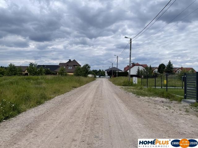 Działka 930 m² pod dom jednorodzinny, uzbrojona