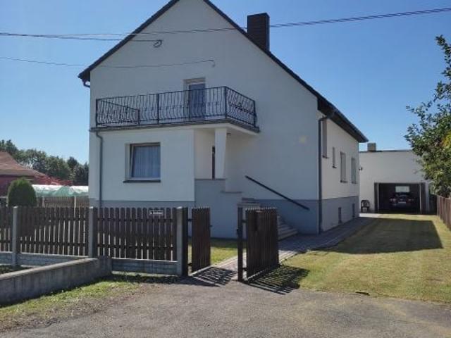 Działkowa 190 m², Laskowice