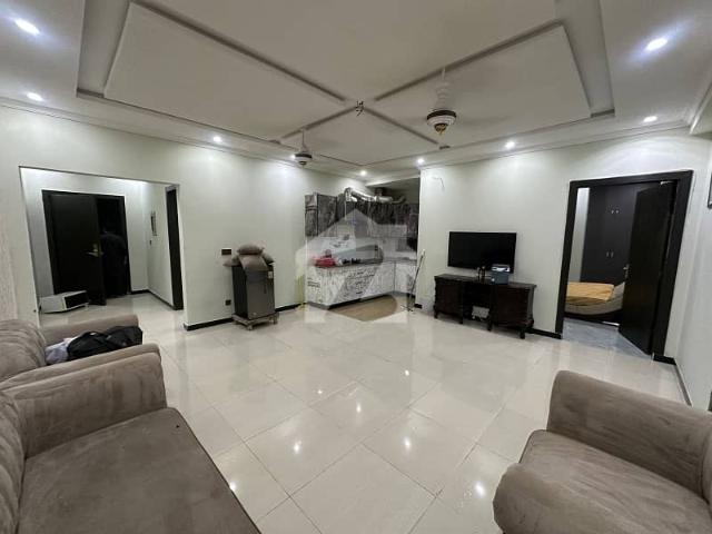 E11/4 Madina Tower Investor Price 3bed Flat For Sale