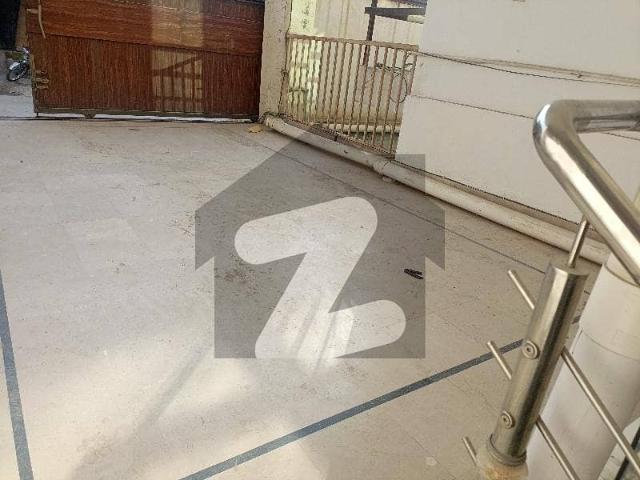 E11/4 1 Kanal Upper Portion 3 Bedroom For Rent