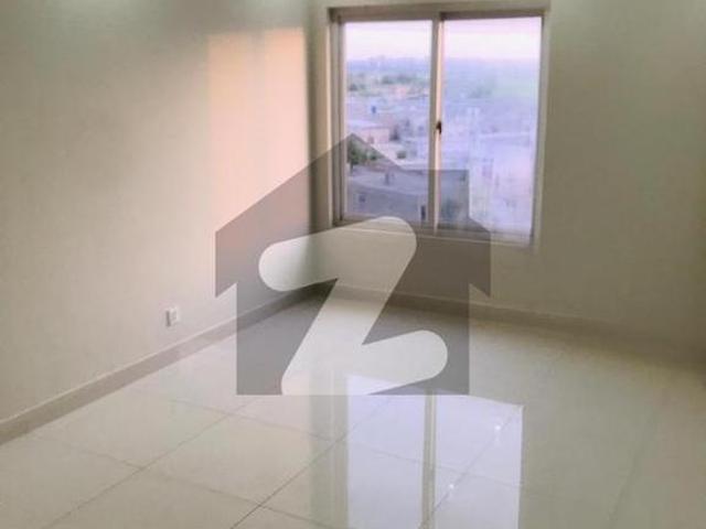 E11/4 3 bedrooms unfurnished apartment is avilble for rent E 11