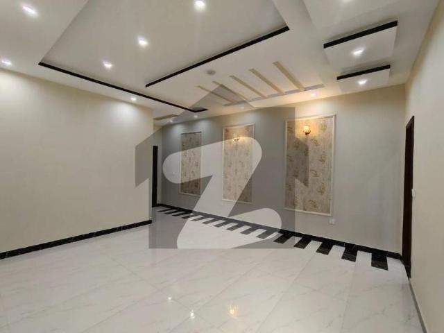 E11 10 Marla Full House For Rent E 11