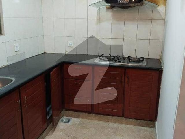 E11 2bed Short Family Portion For Rent