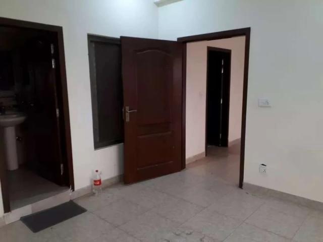 E11 one bed Apartment For Rent Good looking in isb Islamabad E 11 ID 39924