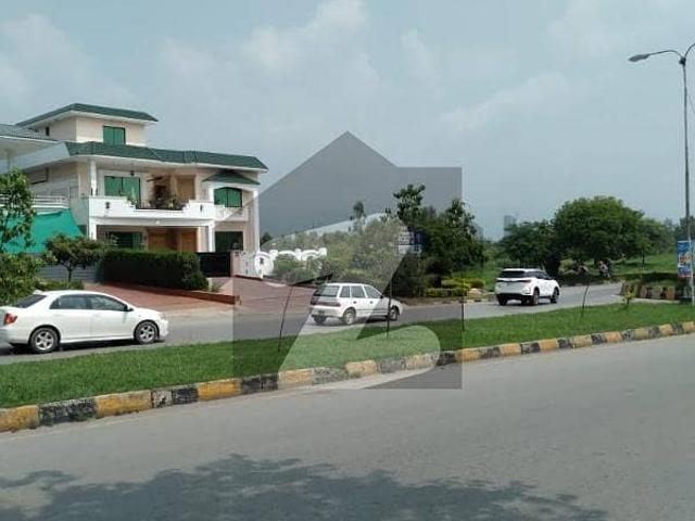 E11 V Beautiful Kanal Plot For Sale